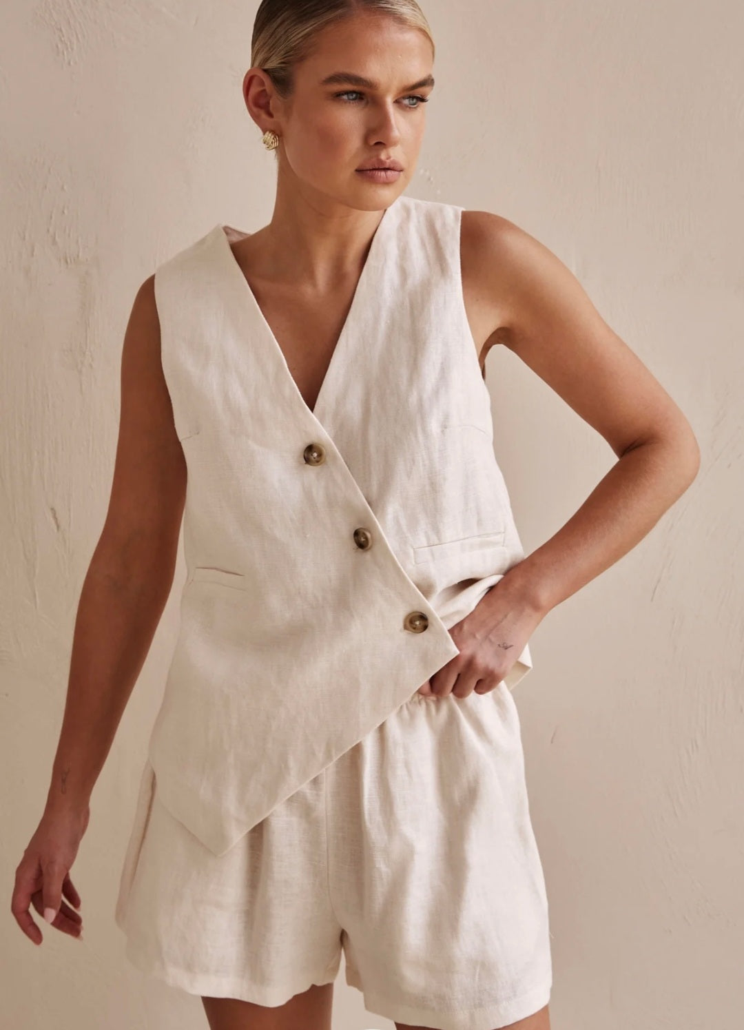 Off-White Asymmetric Linen Vest
